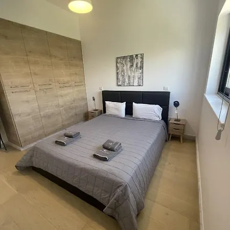 Apartman Pafia 2, 202